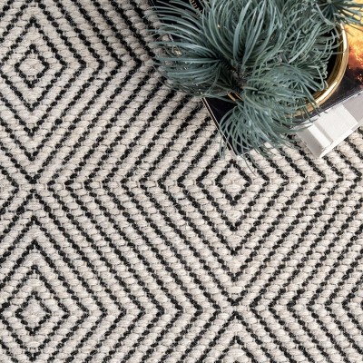 Ivory Geometric Handwoven Wool Runner Rug, 2' 6" x 6'