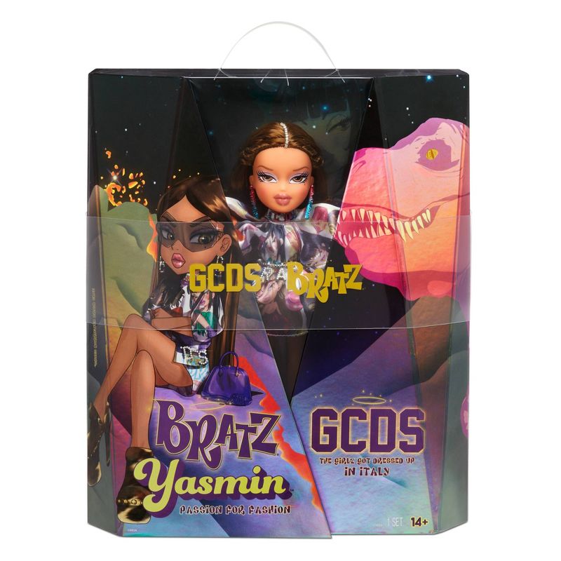 Bratz GCDS Passion for Fashion Yasmin Doll, 3 of 11