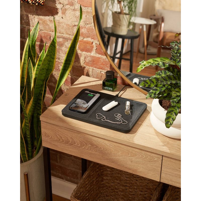 Courant Essentials CATCH:3 Single-Device Wireless Charger with Accessory Tray, 2 of 7