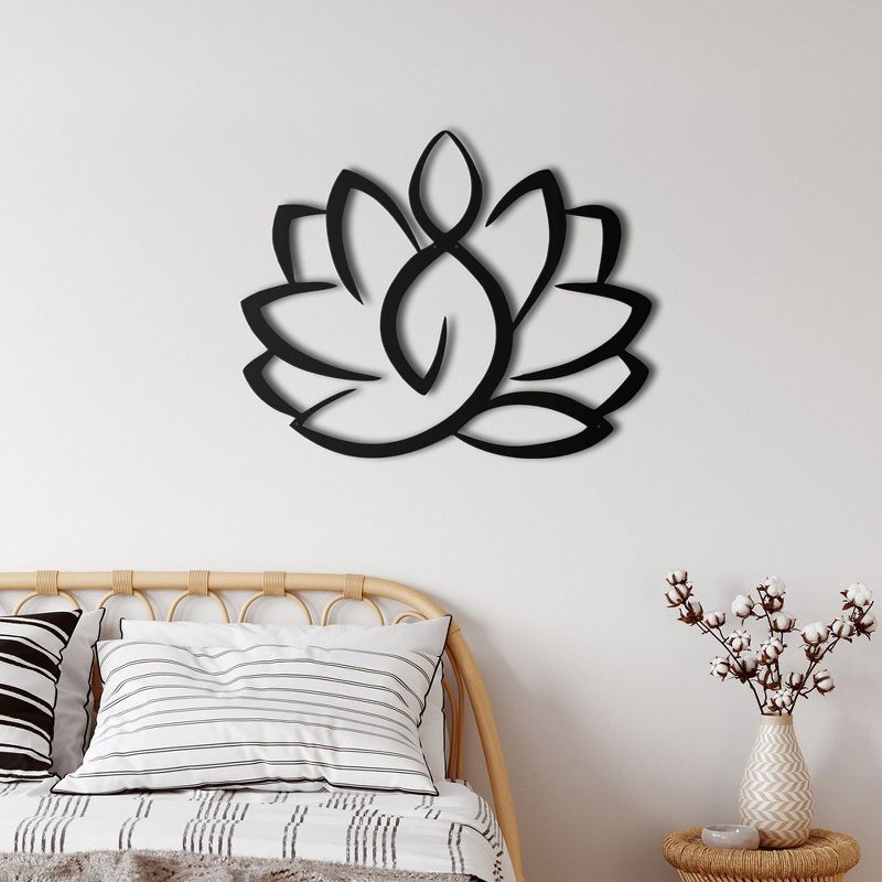 Sussexhome Lotus Flower Metal Wall Decor for Home and Outside - Wall-Mounted Geometric Wall Art Decor - 3D Effect Wall Decoration, 1 of 2
