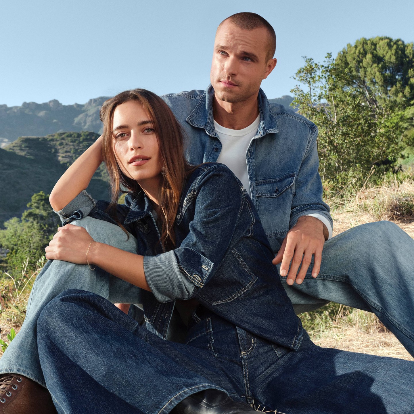Мужская рубашка Goodfellow & Co Denim Long Sleeve Layer Button-Down, цвет: Джинсовый — фото 4