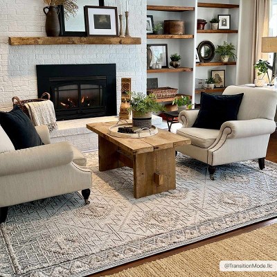 Agoo 5'3" x 7' Gray and Cream High Pile Polyester Area Rug