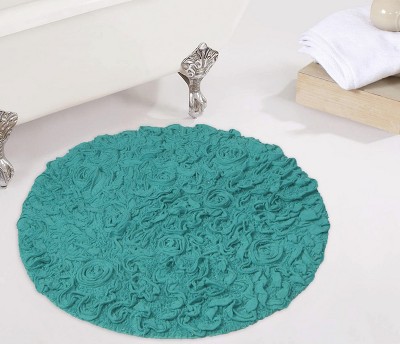 Bell Flower Collection Cotton Floral Pattern Tufted Bath Rug - Home Weavers