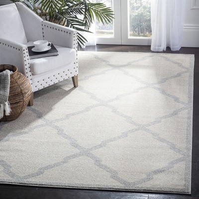 Reversible Geometric Light Grey/Beige Synthetic Area Rug, 3' x 5'