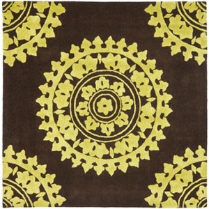 Soho SOH732 Hand Tufted Indoor Rug - Safavieh - 1 of 3