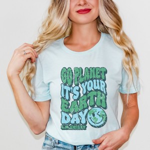 Simply Sage Market S.W.Smiley Go Planet It's Your Earth Day Short Sleeve Tee - 1 of 4