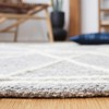Kilim KLM852 Hand Woven Area Rug  - Safavieh - 4 of 4