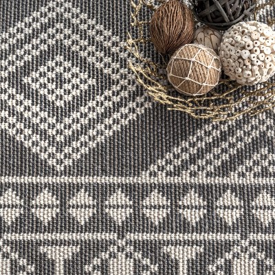Gray Tribal Flatweave Synthetic Area Rug, 5' x 8'