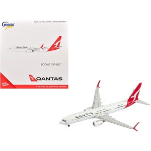 Boeing 737-800 Commercial Aircraft "Qantas Airways" (VH-VZW) White with Red Tail 1/400 Diecast Model Airplane by GeminiJets - 1 of 4