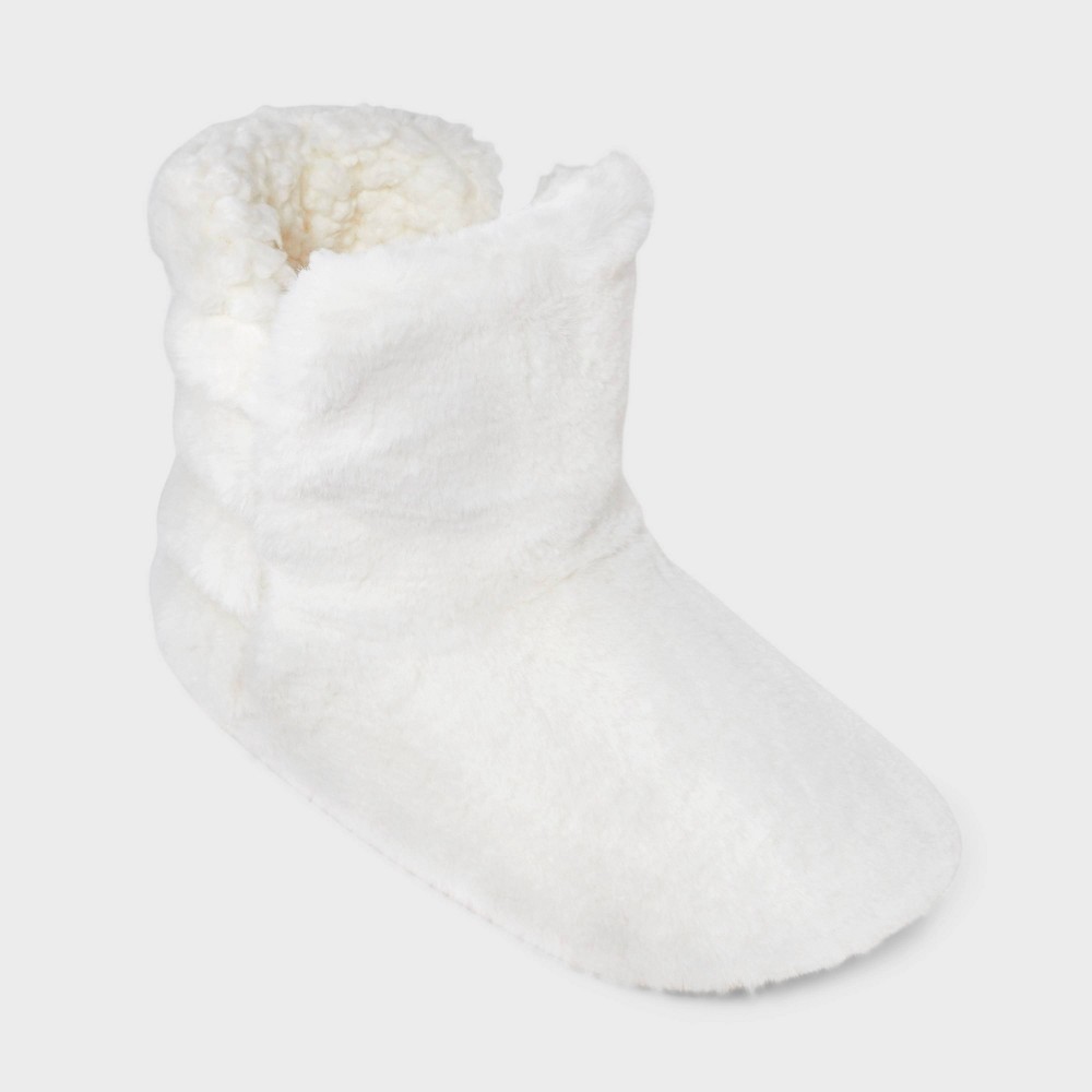 Women's Quilted Faux Fur Booties with Grippers - Auden™ Ivory S/M