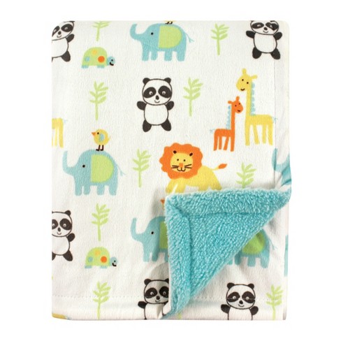 Friends blanket target new arrivals