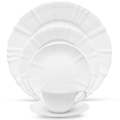 Noritake Cher Blanc 5-Piece Round Place Setting