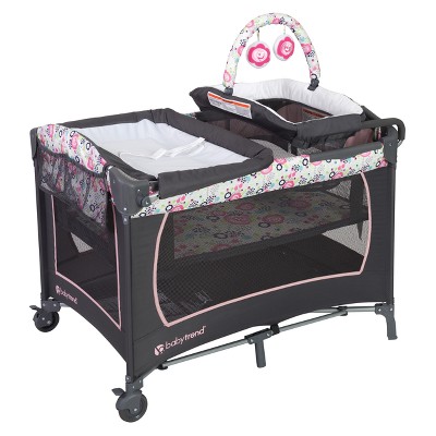 Baby Trend Lil Snooze Deluxe Nursery Playard - Flora