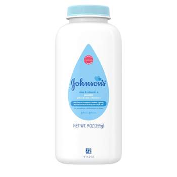 Johnson's Naturally Derived Cornstarch Baby Powder, Aloe & Vitamin E, Hypoallergenic - 9oz