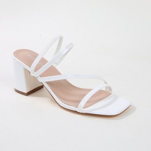 Berness Women's Hattie Minimalist Strappy Block Heel Sandals - 1 of 4