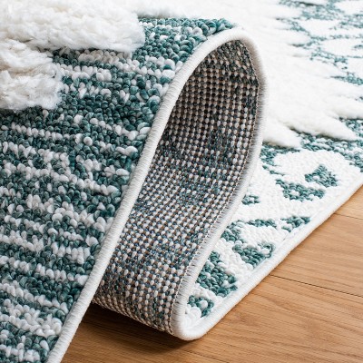 Ivory and Green Diamond Shag Area Rug with Braided Tassels