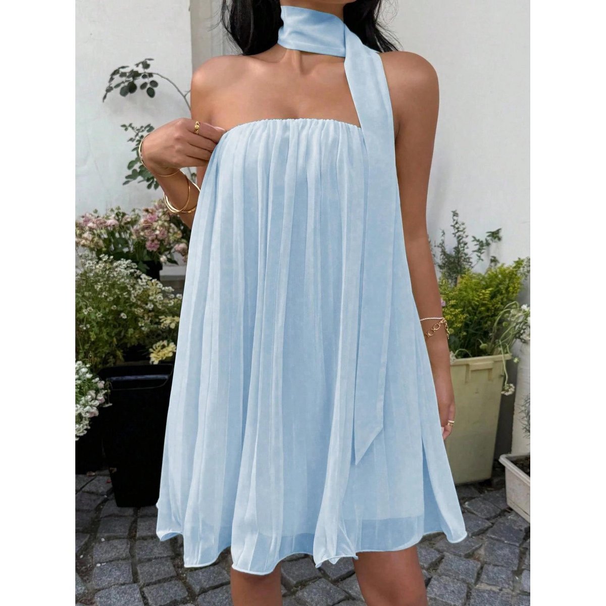 Женские платья EadianDree Solid Color Pleated Hem Mini A-Line Dress Sleeveless Backless Women's Fashion Basic Dresses,blue,Medium — фото 4