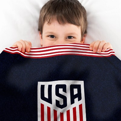 US Women's Soccer Navy and Red Fleece Throw Blanket