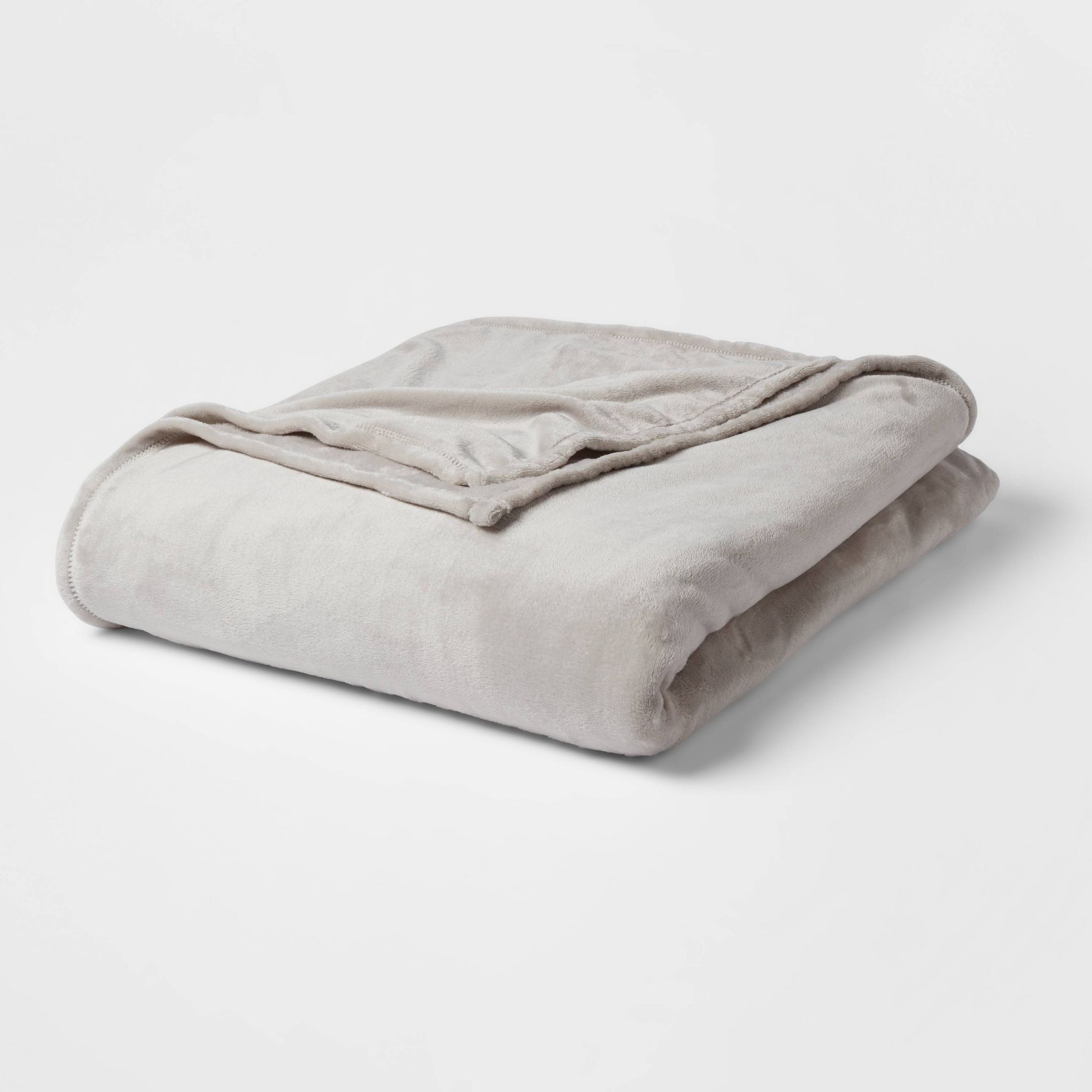 Twin/Twin XL Solid Plush Bed Blanket Gray - Room Essentials™: Lightweight, Cozy, Machine Washable