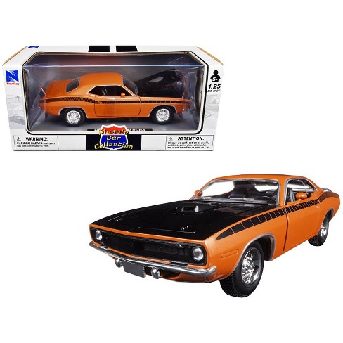 1970 Plymouth Cuda Orange With Black Hood And Stripes 1/25 Diecast