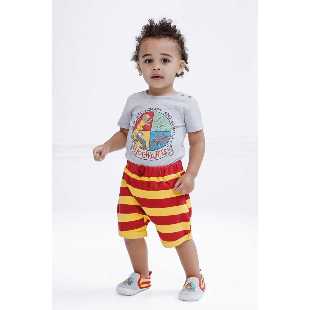 Bodysuit Shorts Shoes 3 Piece Outfit Set Newborn to Infant - thumbnail 2