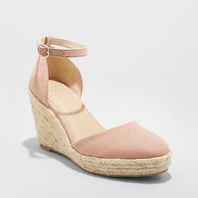 closed toe wedges target