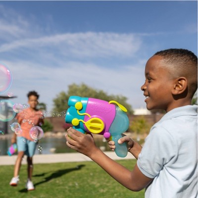 Chuckle & Roar Squirty Squirts 2-in-1 Bubble & Water Electric Blaster