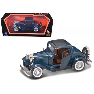 1932 Ford 3 Window Coupe Blue Metallic 1/18 Diecast Model Car by Road Signature