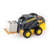 Tomy 1/16 Big Farm Yellow New Holland L225 Skid Steer Set with Accessories 47351 - 4 of 4