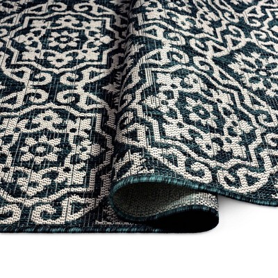Navy Blue and Ivory Geometric Synthetic Indoor/Outdoor Rug