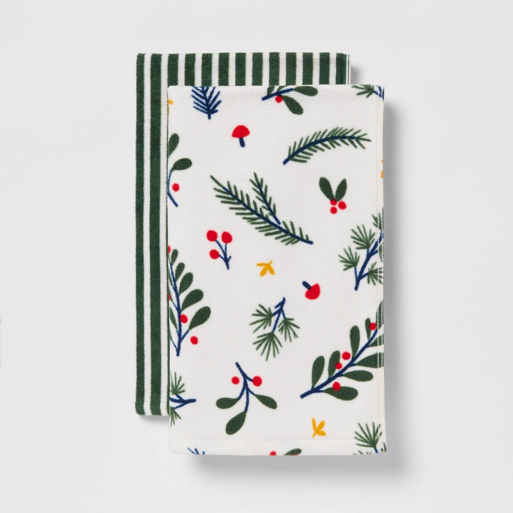 2pk Christmas Winter Botanical Hand Towels White - Wondershop™