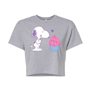 Women's - Peanuts - Snoopy Heart Cupcake Cropped Graphic T-Shirt - 1 of 4
