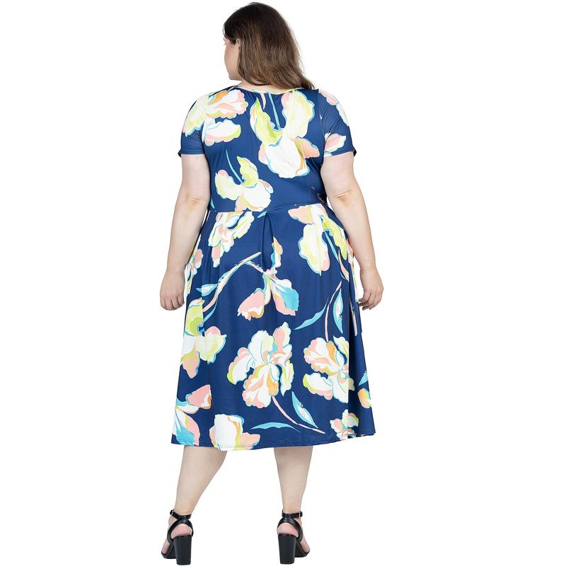 24seven Comfort Apparel Plus Size Blue Floral Short Sleeve Pleated Flare Midi Pocket Dress, 3 of 7