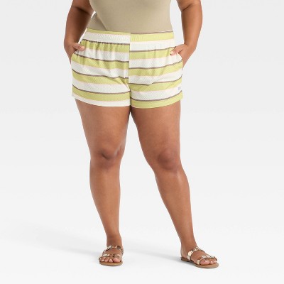 Women's Striped Mesh Graphic Shorts - Green