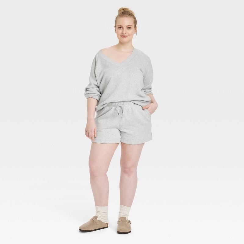 Women's Relaxed Pullover Sweatshirt - Universal Thread™ , 4 of 11