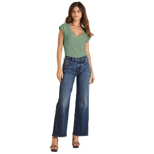 VENUS Womens Scoop Neck Tee - 1 of 4