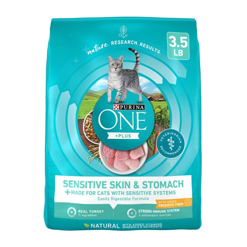 Purina ONE Sensitive Skin & Stomach Natural Dry Cat Food with Turkey for Skin & Digestive Health, 1 of 9