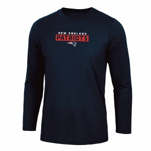 NFL New England Patriots Men's Long Sleeve Athleisure T-Shirt - XL