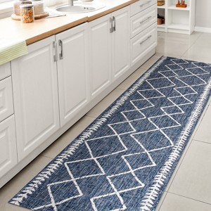 Derya Diamond Trellis Indoor/Outdoor Area Rug - JONATHAN Y - 1 of 4