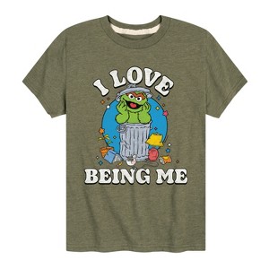 Boys' - Sesame Street - I Love Being Me Oscar Short Sleeve Graphic T-Shirt - 1 of 4