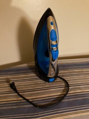 Sunbeam 1400W Steam Master Steam Iron with Shot of Steam Feature