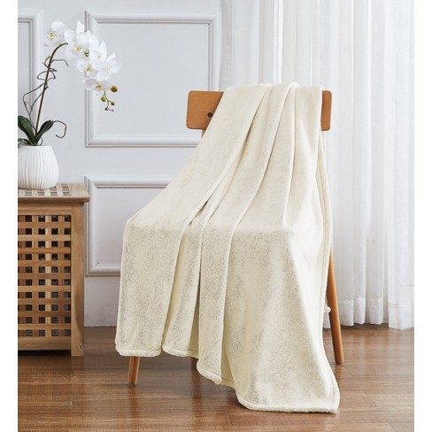 Ultra Plush Throw, Super Soft & Stylish