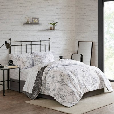 8pc Queen Reversible Classic Stripe Comforter Set Gray/White - Threshold™