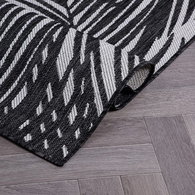 Tropical Floral Black Synthetic 5' x 7' Easy-Care Outdoor Rug