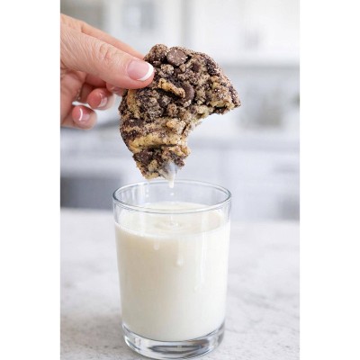 1836 Farms Cookie's & Cream Milk - 32 fl oz