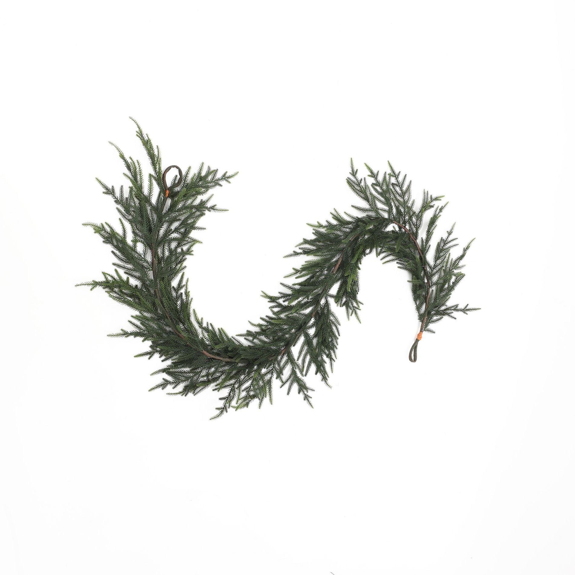 LuxenHome 6.6Ft Long Artificial Garland, Green Christmas Accent for Mantels, Tables & More
