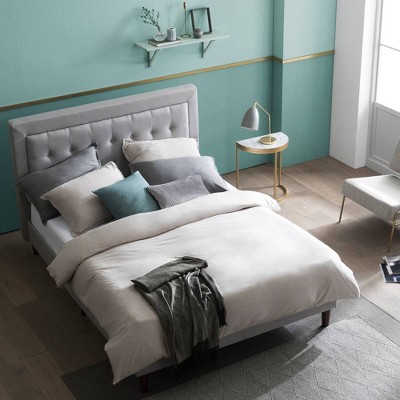 Queen Gray Upholstered Platform Bed Frame with Tufted Headboard