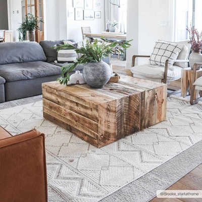 Hauteloom Armen Area Rug