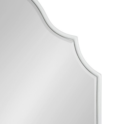Leanna Coastal Arched Wall Mirror with Scalloped Edges, 20x30, White