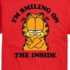 Men's - Garfield - Smiling On The Inside Short Sleeve Graphic T-Shirt - 2 of 4